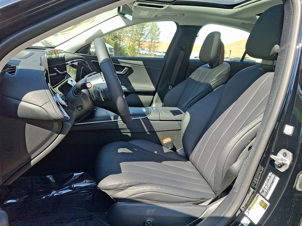 Thumbnail: 2026 Mercedes-Benz E-Class - 10