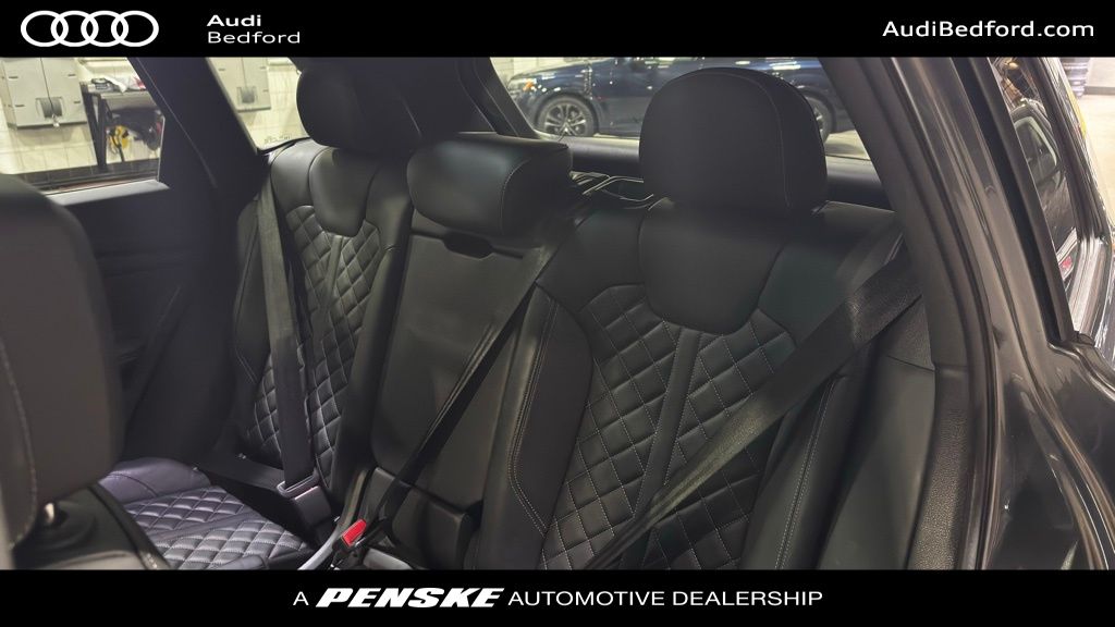 Thumbnail: 2023 Audi SQ5 - 22