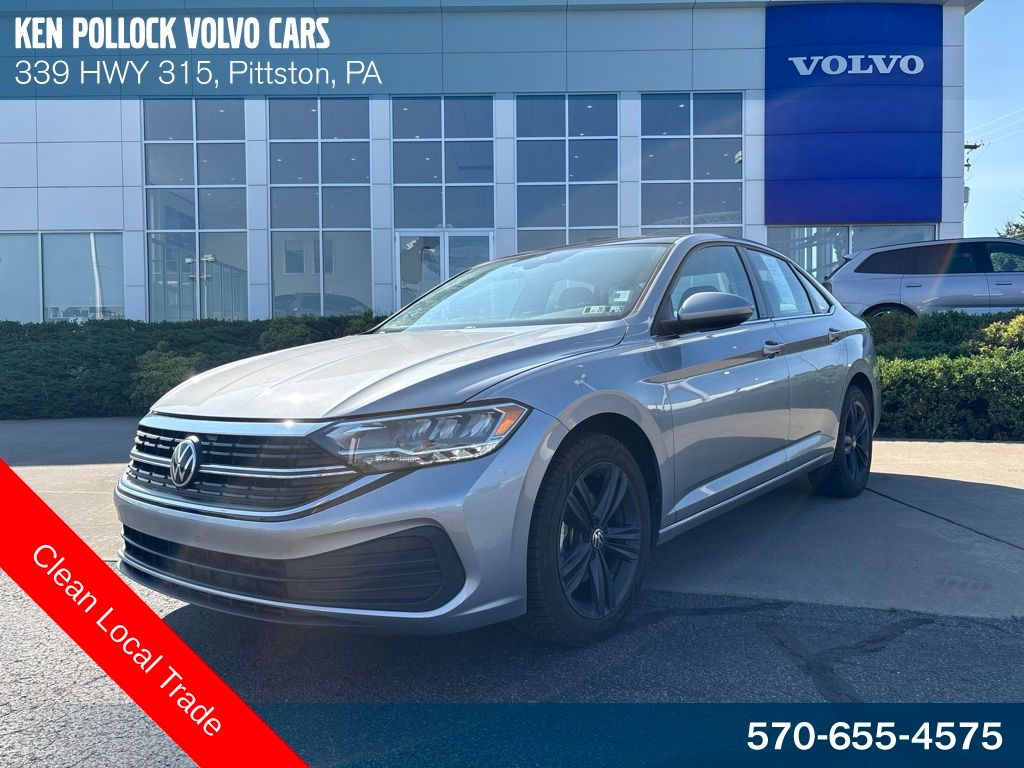 Pyrite Silver Metallic 2022 Volkswagen Jetta Sedan Front-Wheel Drive 8-Speed Automatic