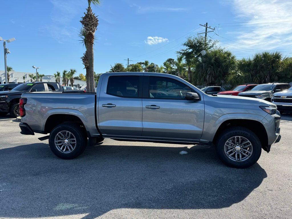 2024 Chevrolet Colorado LT 9