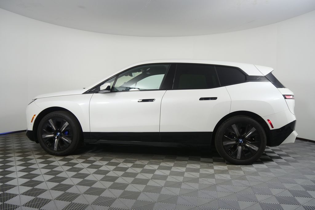 Thumbnail: 2024 BMW iX - 6