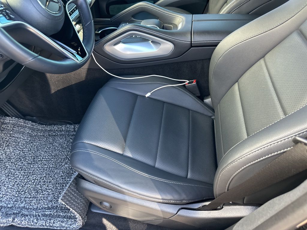 Thumbnail: 2025 Mercedes-Benz GLE - 5