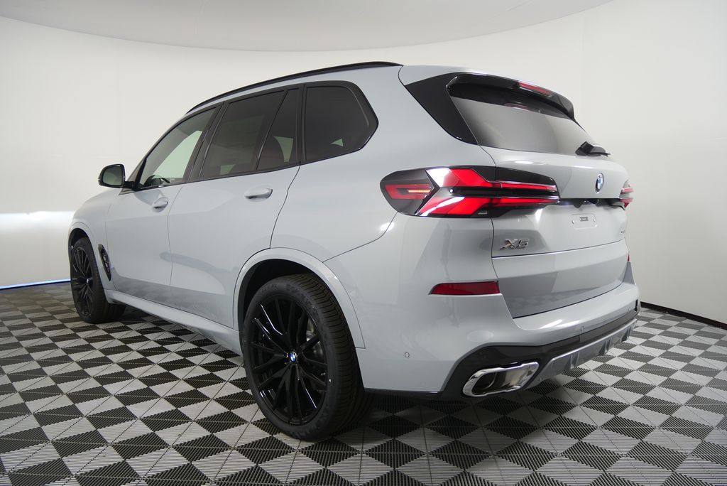 Thumbnail: 2026 BMW X5 - 5