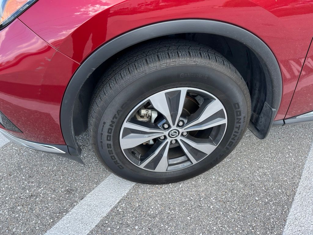 Used 2020 Cayenne Red Metallic Nissan SV image 8