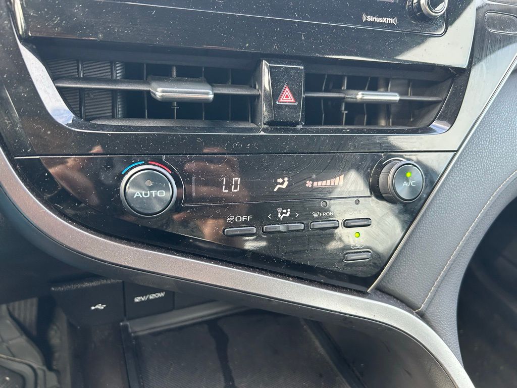 Thumbnail: 2021 Toyota Camry - 26