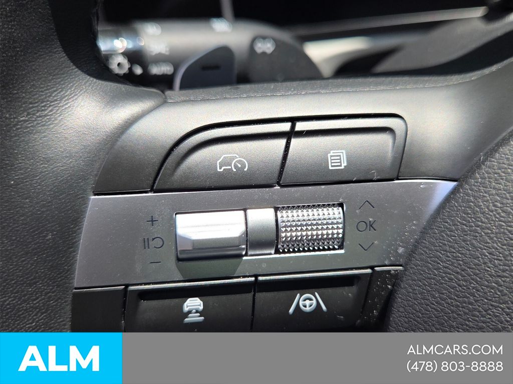 Used 2025 Gray Hyundai Limited image 28