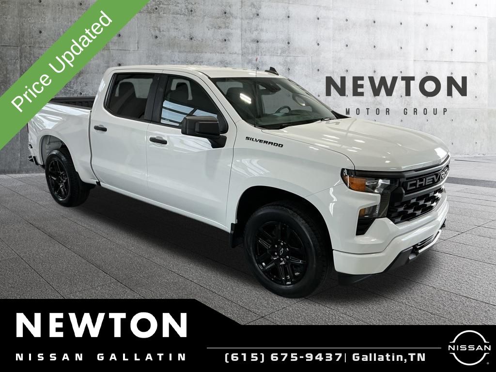 Summit White 2023 Chevrolet Silverado 1500 Pickup Truck Four-Wheel Drive 8-Speed Automatic
