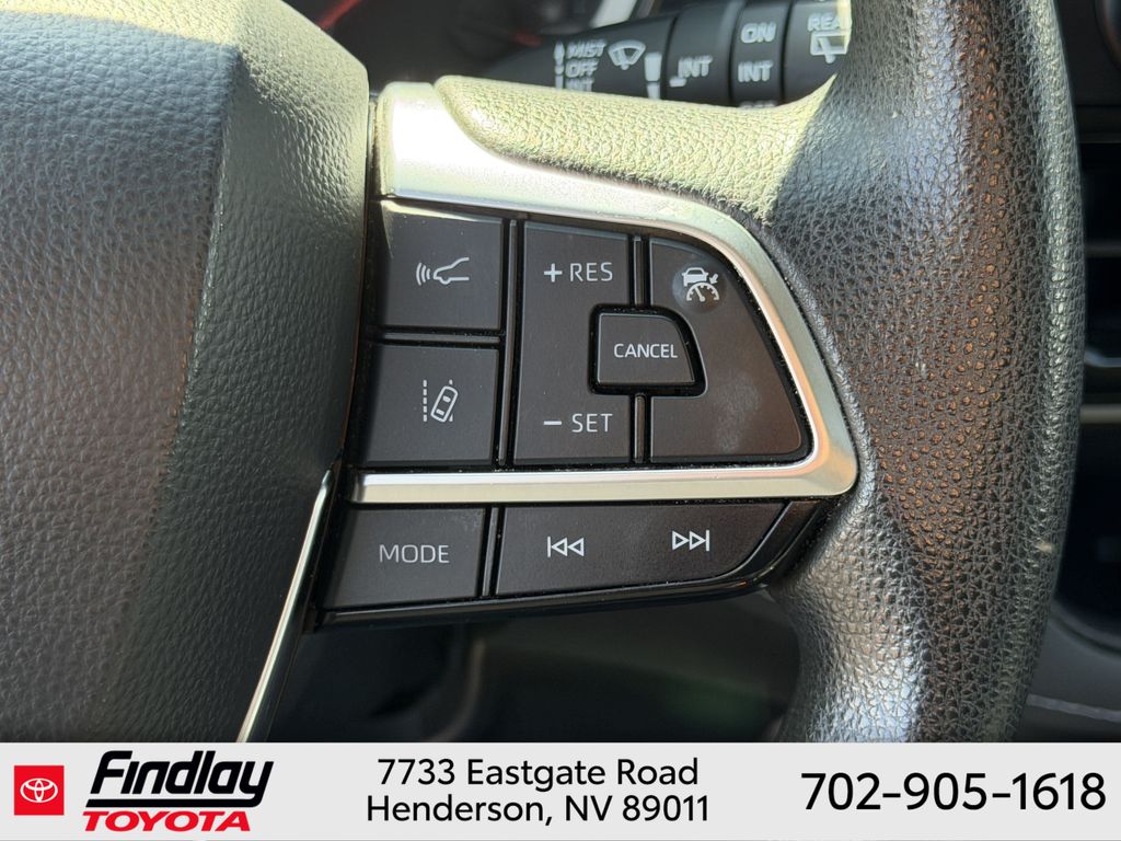 Used 2021 Toyota Highlander SUV