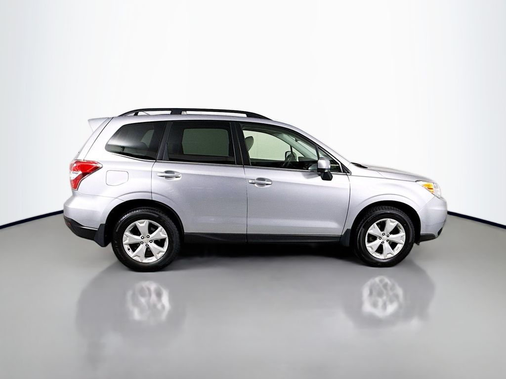 Thumbnail: 2016 Subaru Forester - 4