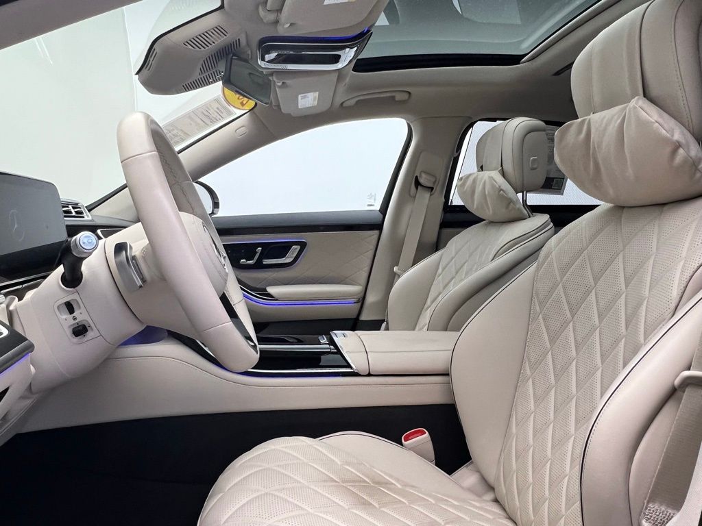 Thumbnail: 2024 Mercedes-Benz S-Class - 5