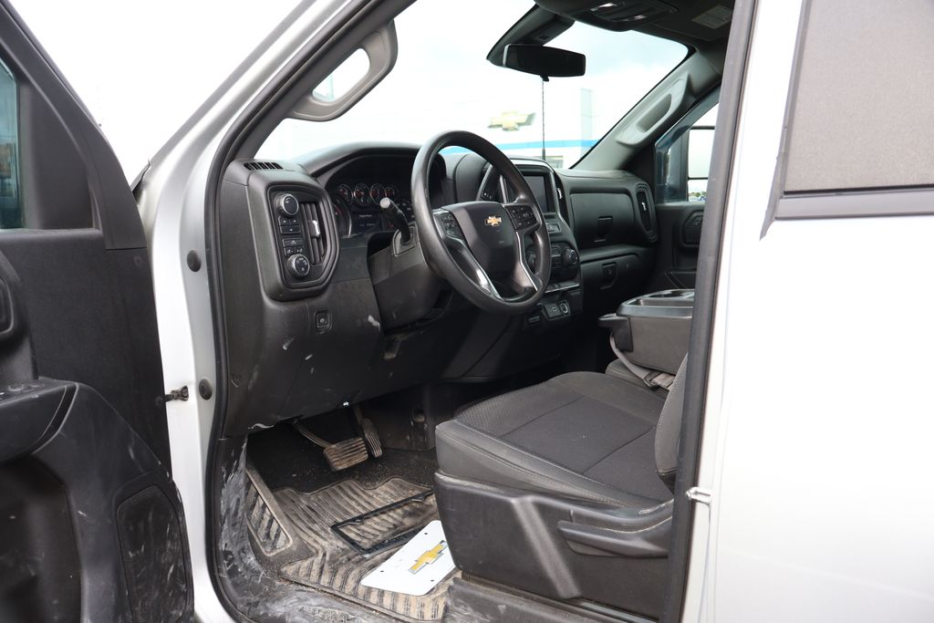 2022 Chevrolet Silverado 2500 Custom 12