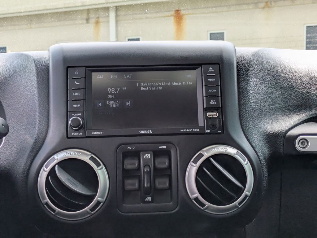 2017 Jeep Wrangler Unlimited Sahara 4x4