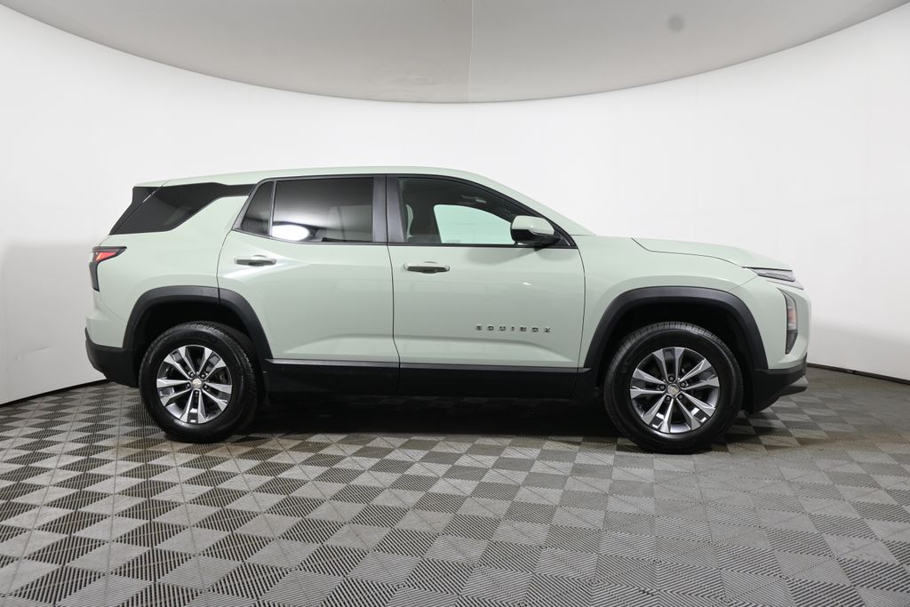 Thumbnail: 2026 Chevrolet Equinox - 8