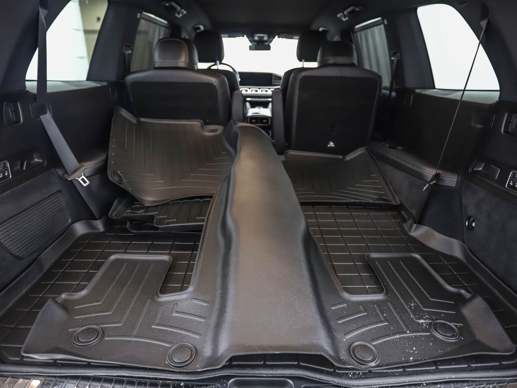 Thumbnail: 2023 Mercedes-Benz GLS - 24