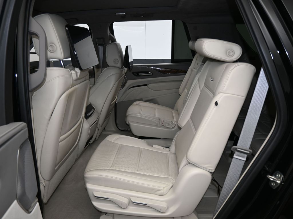 Used 2021 Black Raven Cadillac Sport Platinum image 48