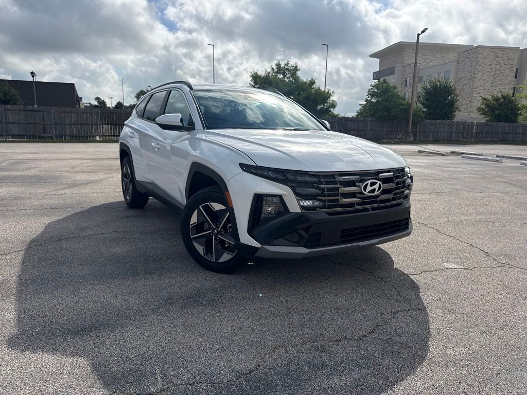 White Pearl 2026 Hyundai Tucson SEL AWD SUV / Crossover All-Wheel Drive 8-Speed Automatic