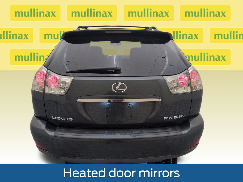 Used 2005 Black Lexus 330 image 21