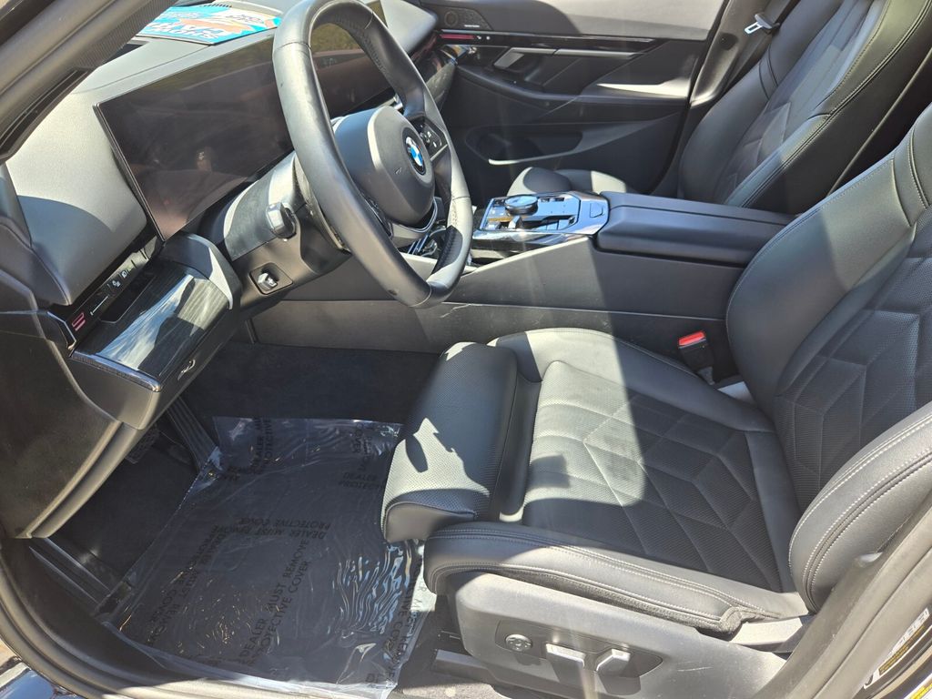 2025 BMW 530i - $34,685