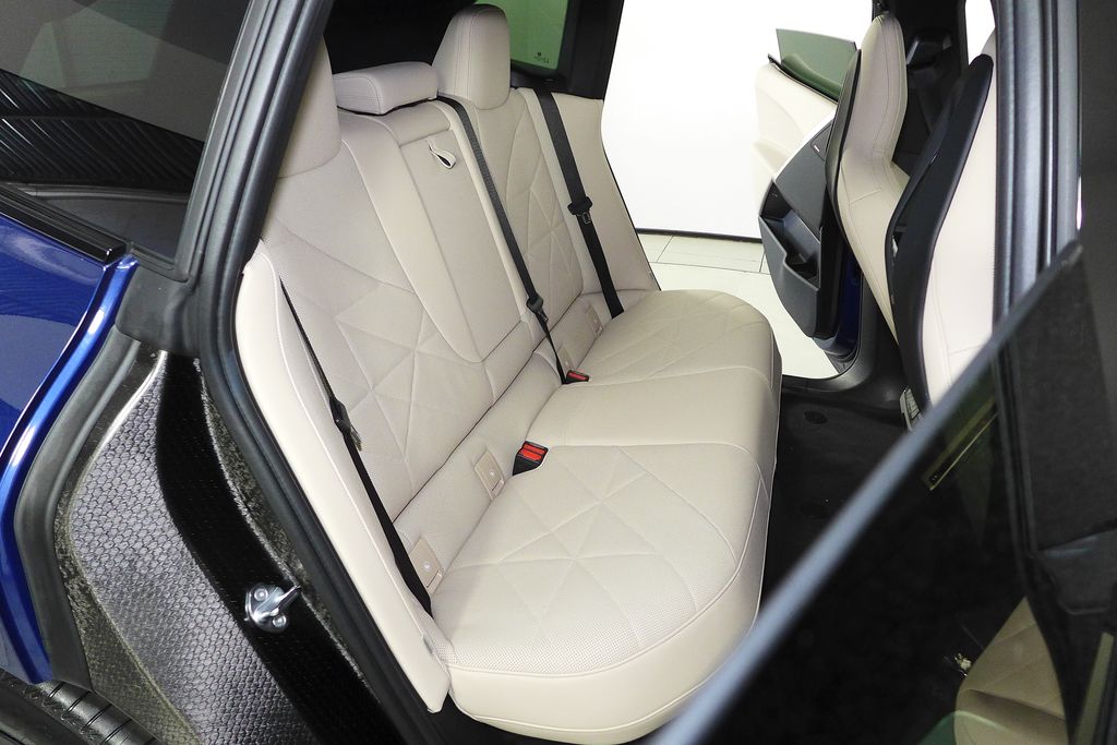 Thumbnail: 2023 BMW iX - 19