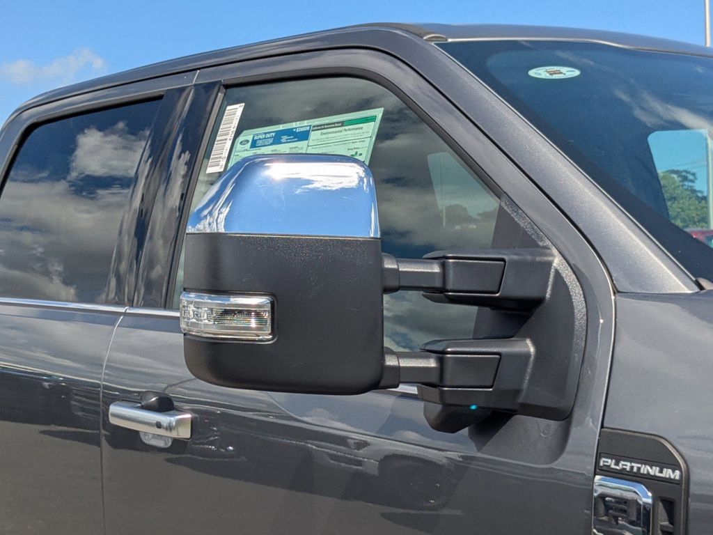 2025 Ford F-250 Super Duty Platinum