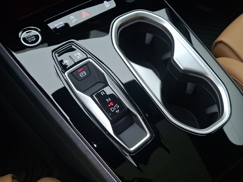 Thumbnail: 2026 Audi A6 - 11