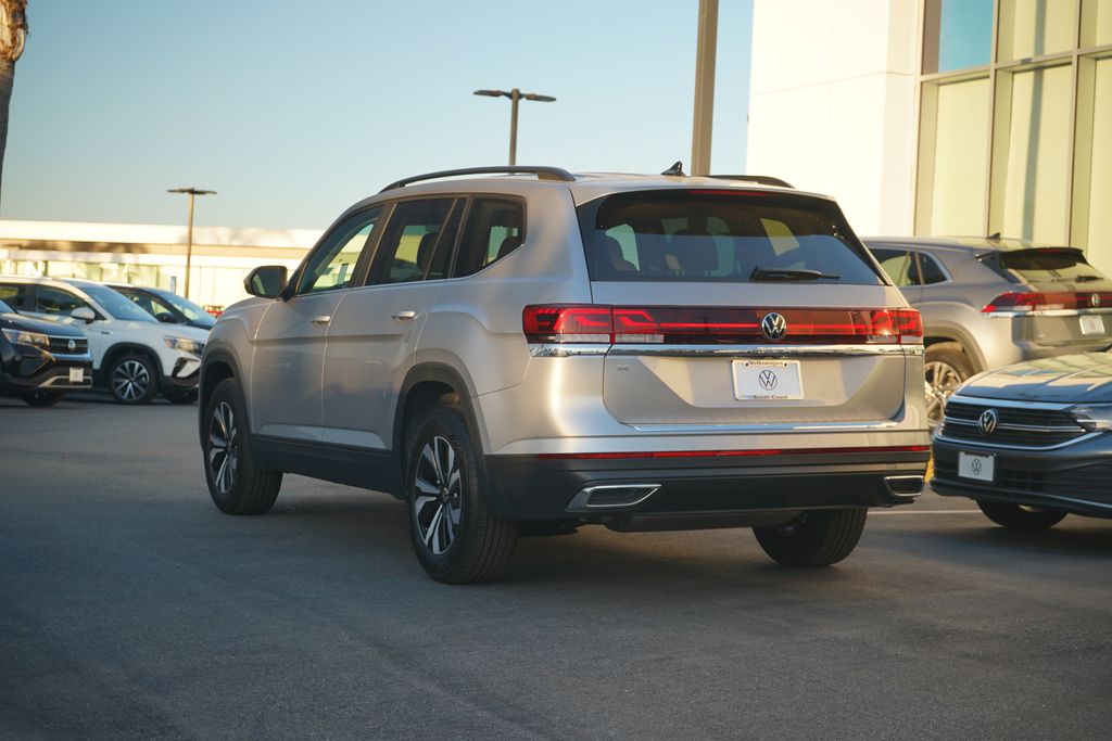 2025 Volkswagen Atlas 2.0T SE 3