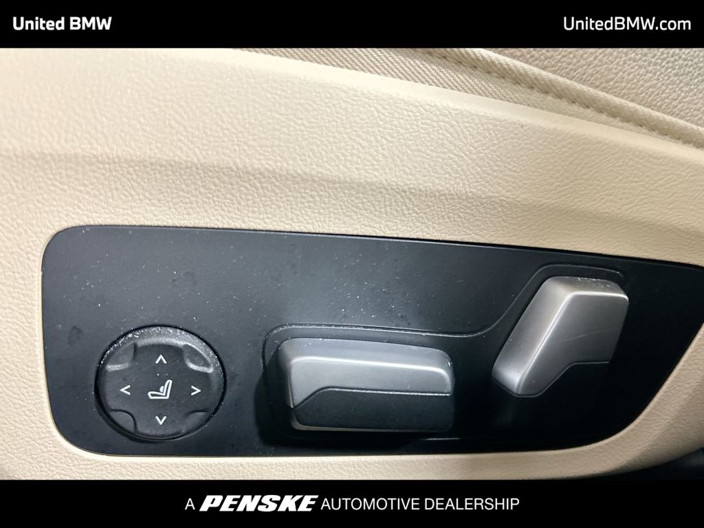 Thumbnail: 2022 BMW 3 Series - 12