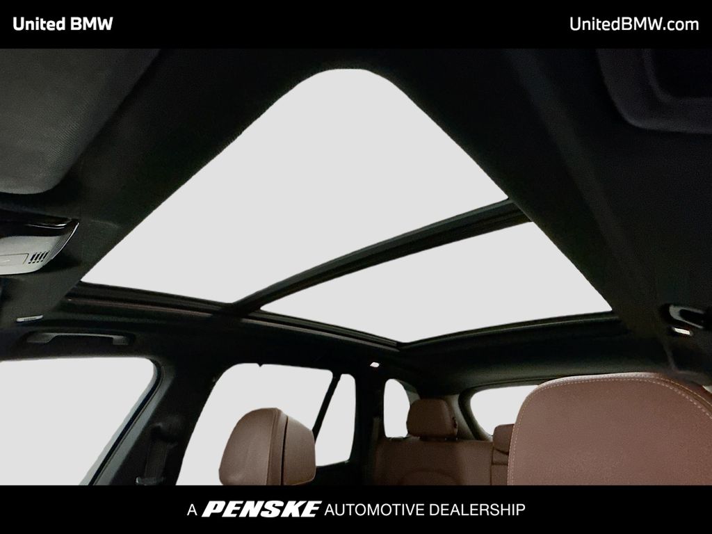 Thumbnail: 2022 BMW X5 - 12