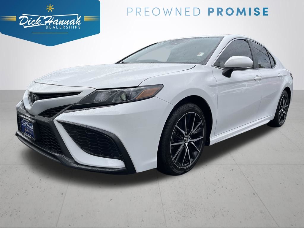 2023 Toyota Camry SE