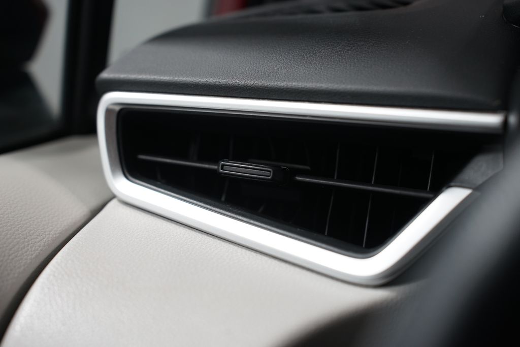 Thumbnail: 2024 Toyota Corolla - 23