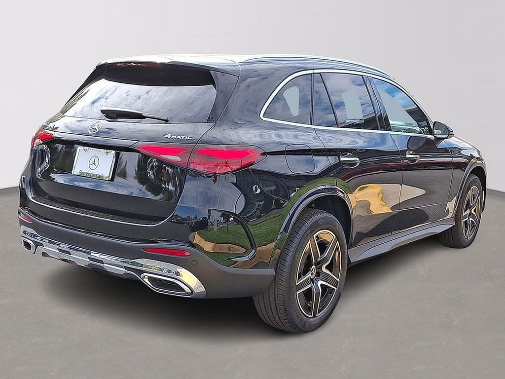 Thumbnail: 2026 Mercedes-Benz GLC - 3