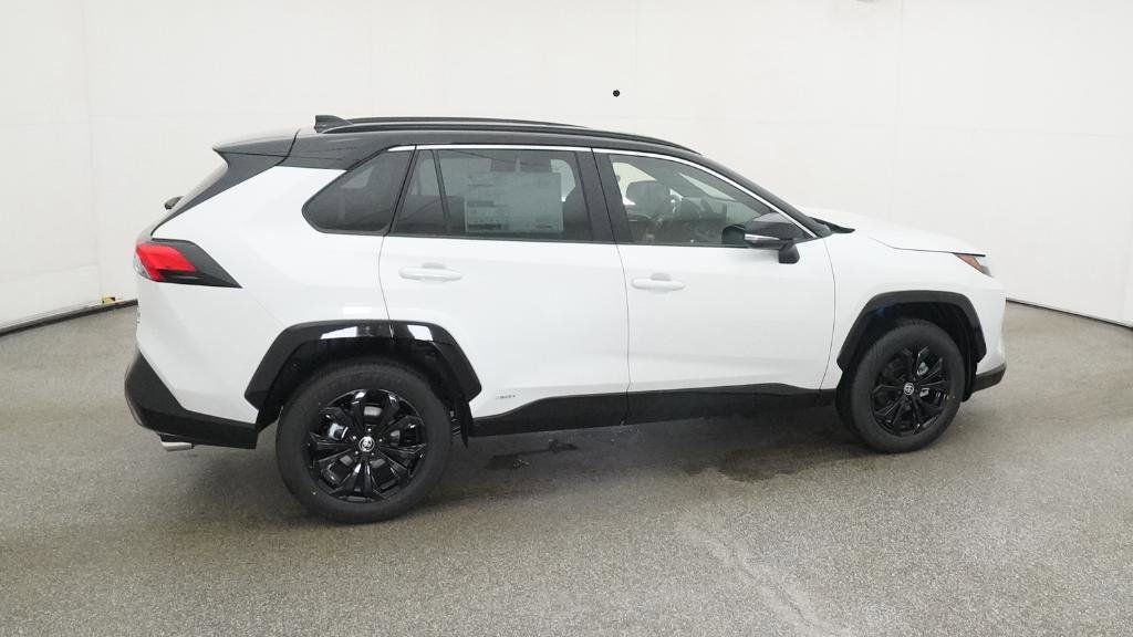 Thumbnail: 2025 Toyota RAV4 - 9