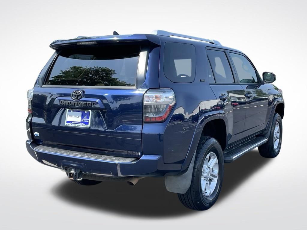 Thumbnail: 2017 Toyota 4Runner - 6