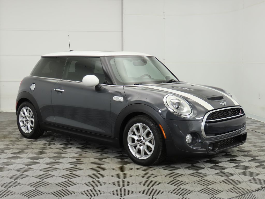 2017 MINI Cooper Base 3