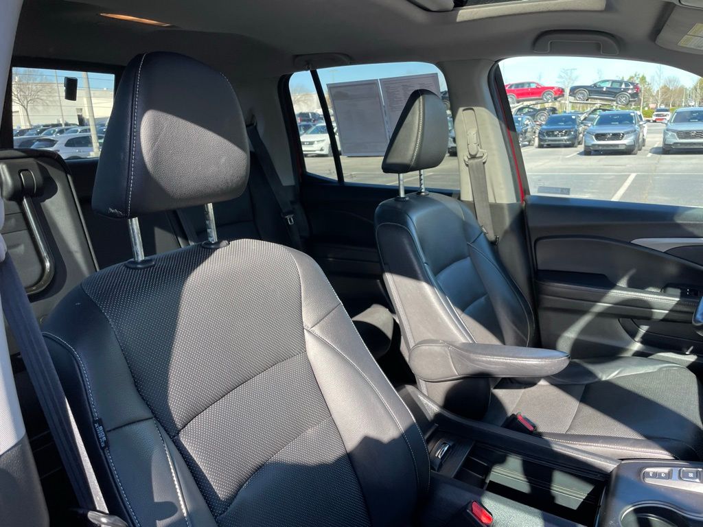 Thumbnail: 2022 Honda Ridgeline - 32