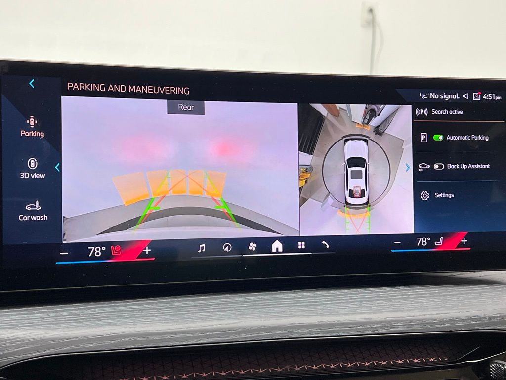 Thumbnail: 2025 BMW 3 Series - 22