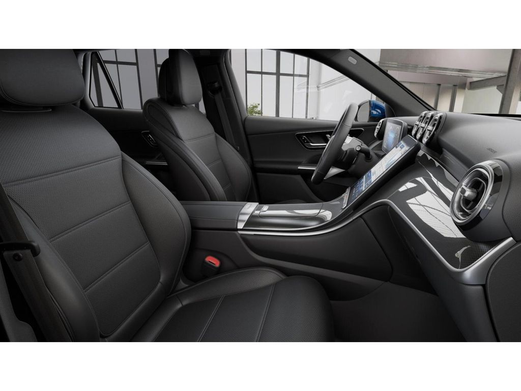 2025 Mercedes Benz GLC 300 4MATIC photo 4