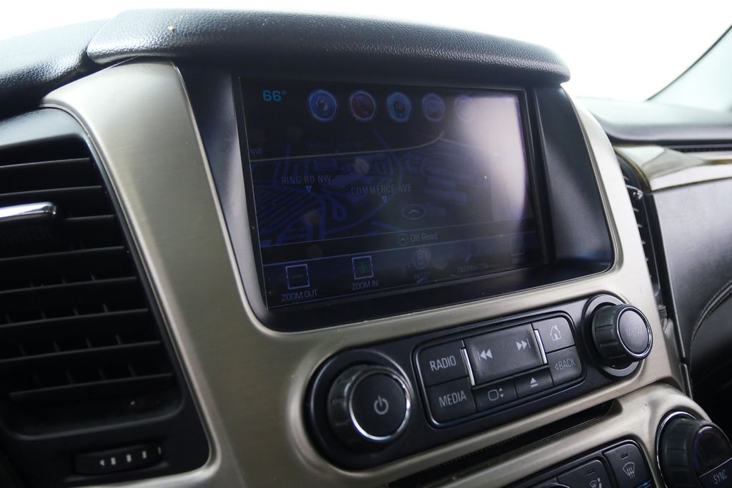 2017 GMC Yukon XL Denali 24