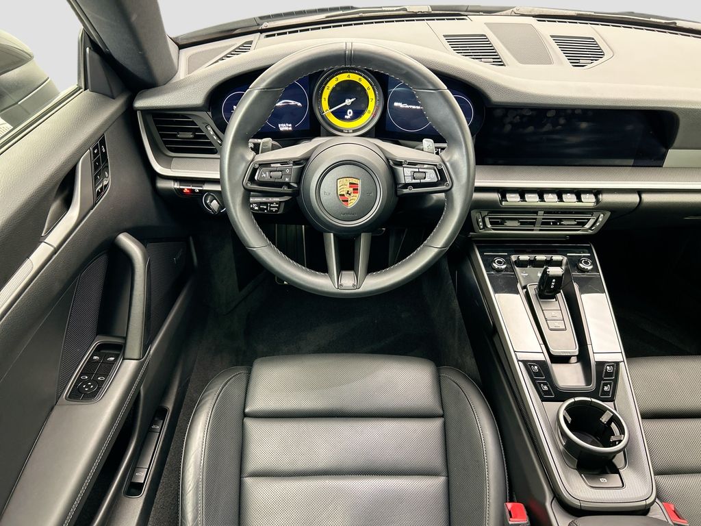 Thumbnail: 2020 Porsche 911 - 10