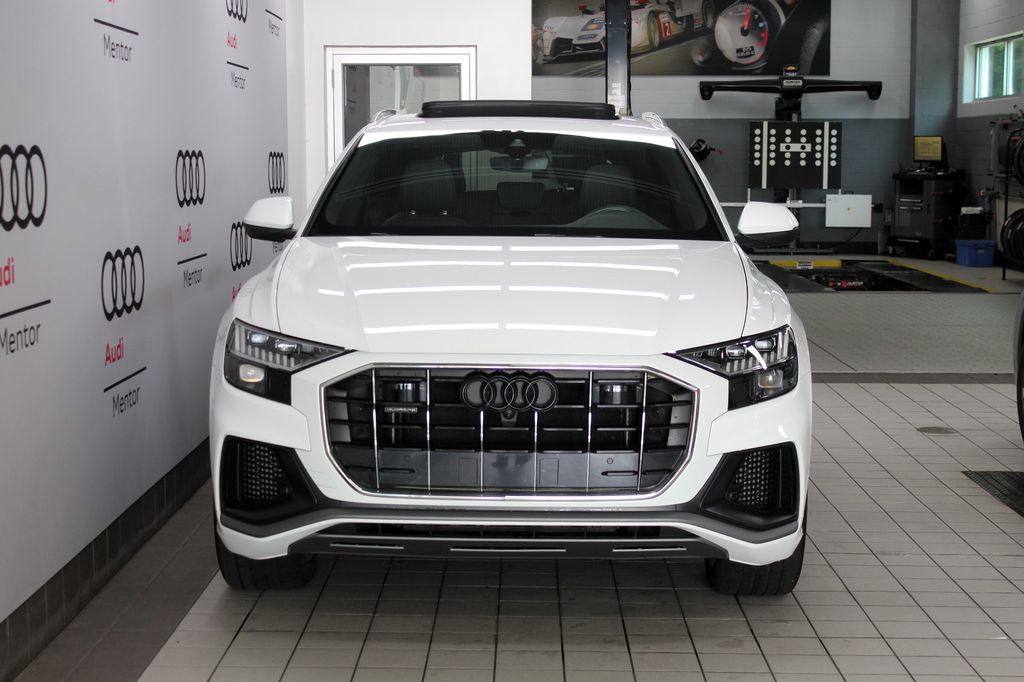 Thumbnail: 2021 Audi Q8 - 8