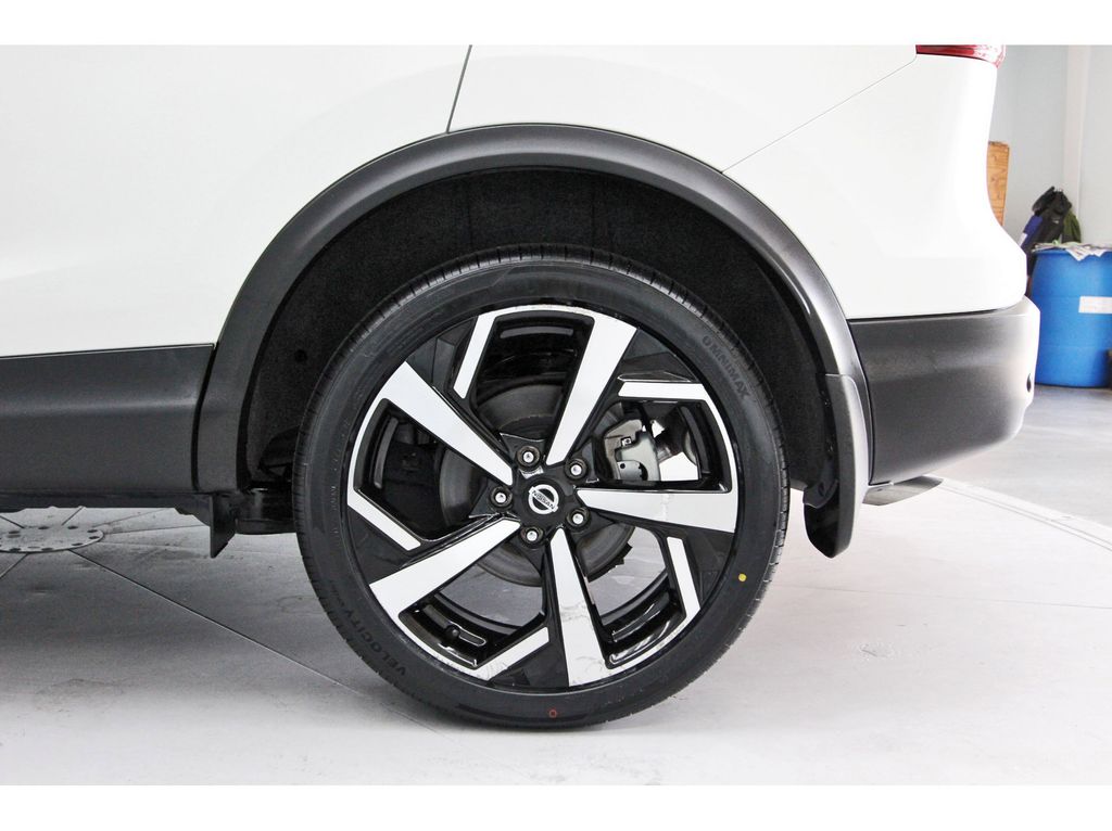 2022 Nissan Rogue Sport SL White at Monument Chevrolet