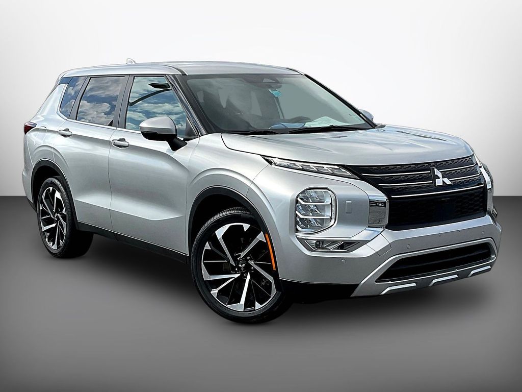 Alloy Silver Metallic 2022 Mitsubishi Outlander SUV / Crossover All-Wheel Drive Continuously Variable Transmission