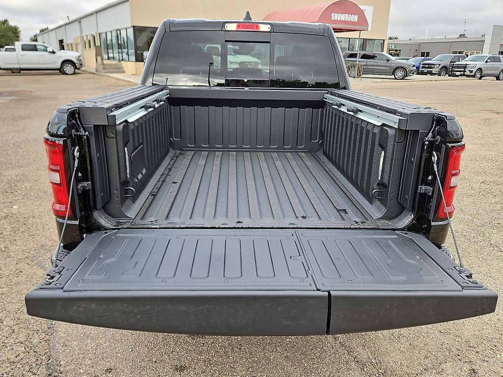 2026 RAM 1500 Laramie - Photo 7