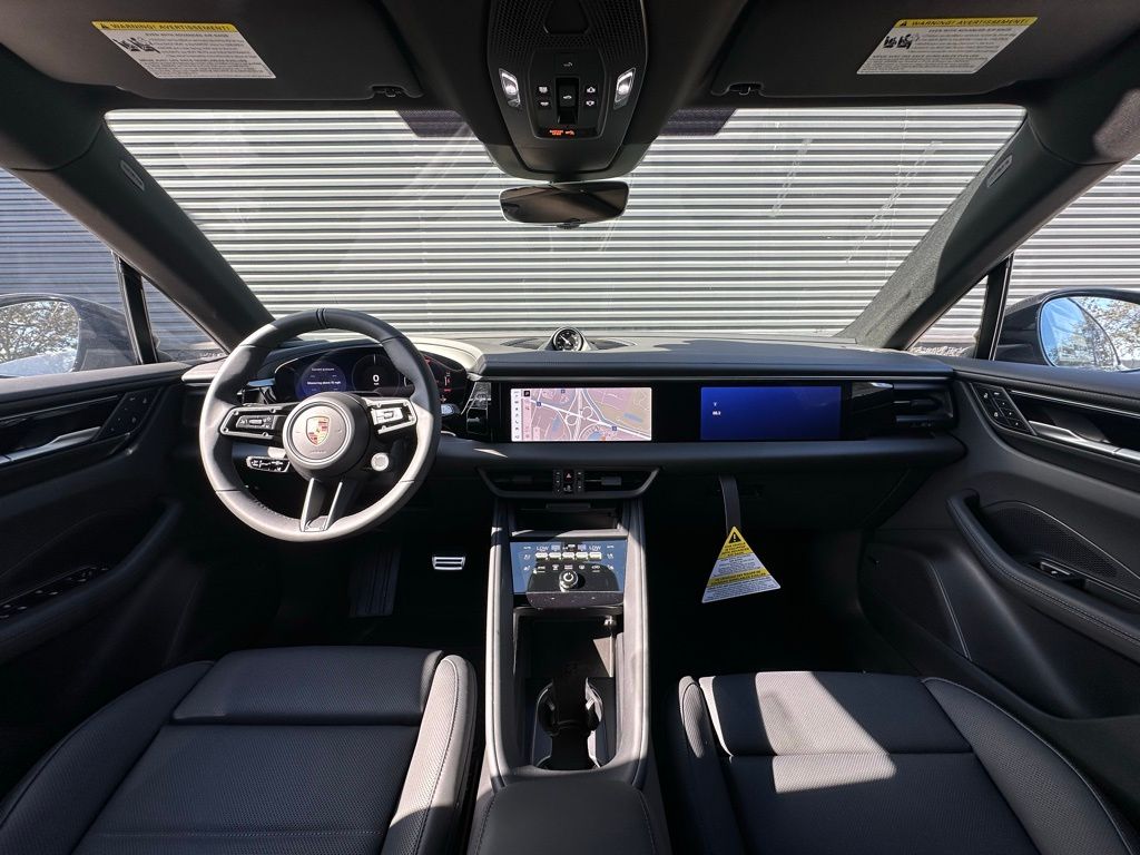 Thumbnail: 2026 Porsche Macan - 6