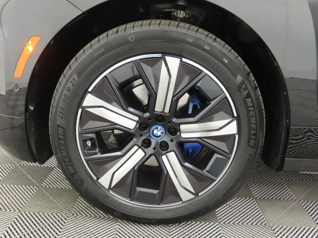 Thumbnail: 2024 BMW iX - 28