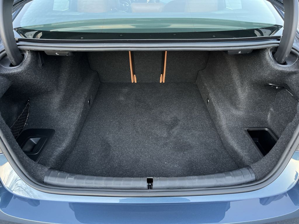 Thumbnail: 2023 BMW 5 Series - 25