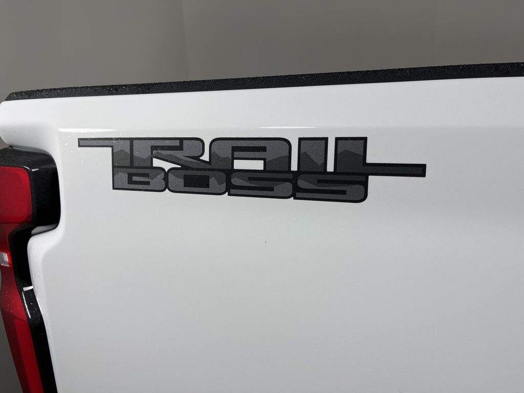 Thumbnail: 2026 Chevrolet Silverado 2500 - 4