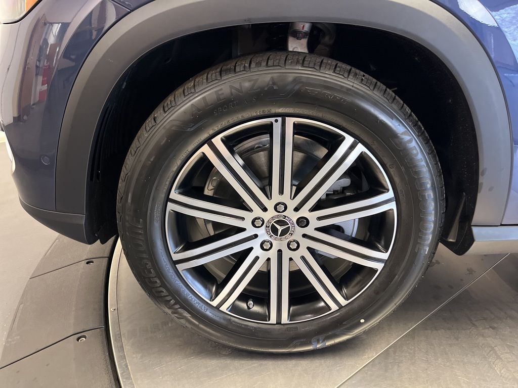 Thumbnail: 2026 Mercedes-Benz GLE - 10