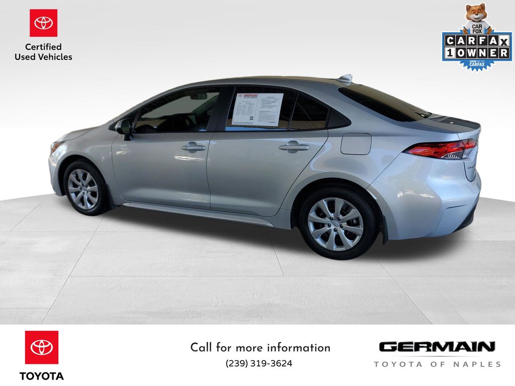 2025 Toyota Corolla LE photo 7