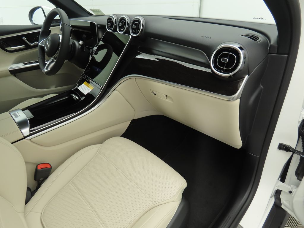 Thumbnail: 2026 Mercedes-Benz GLC - 18